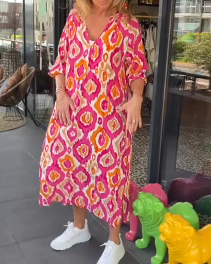 Kleid mit modischem Print und halben Ärmeln