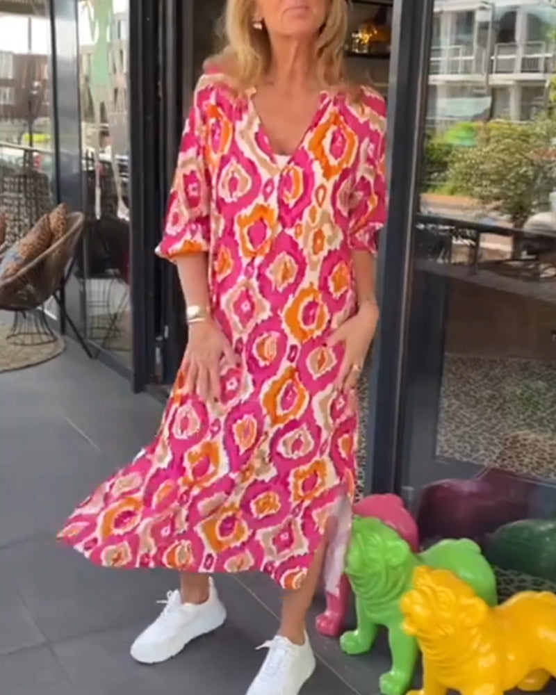 Kleid mit modischem Print und halben Ärmeln