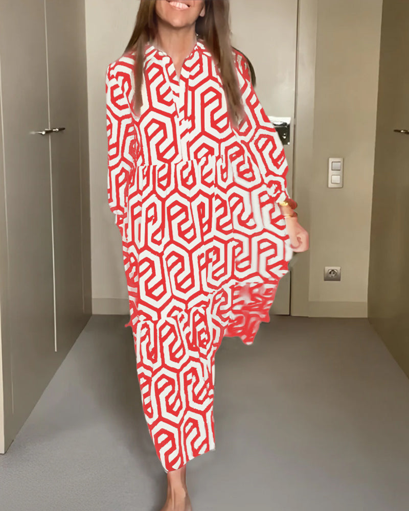 Kleid mit neun Punkten und geometrischem Print