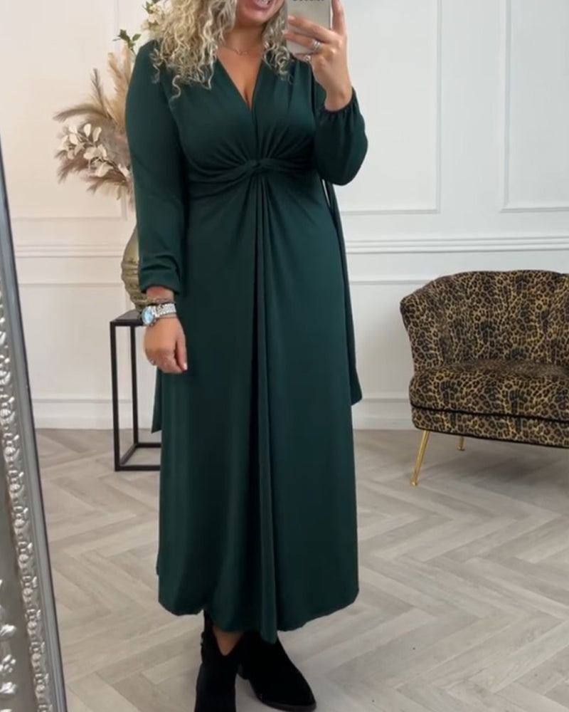 Sexy einfarbiges Kleid mit langen Ärmeln