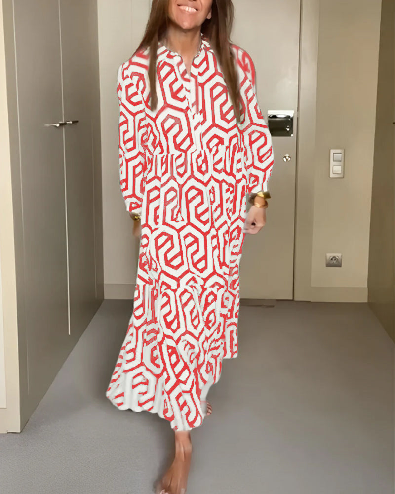 Kleid mit neun Punkten und geometrischem Print