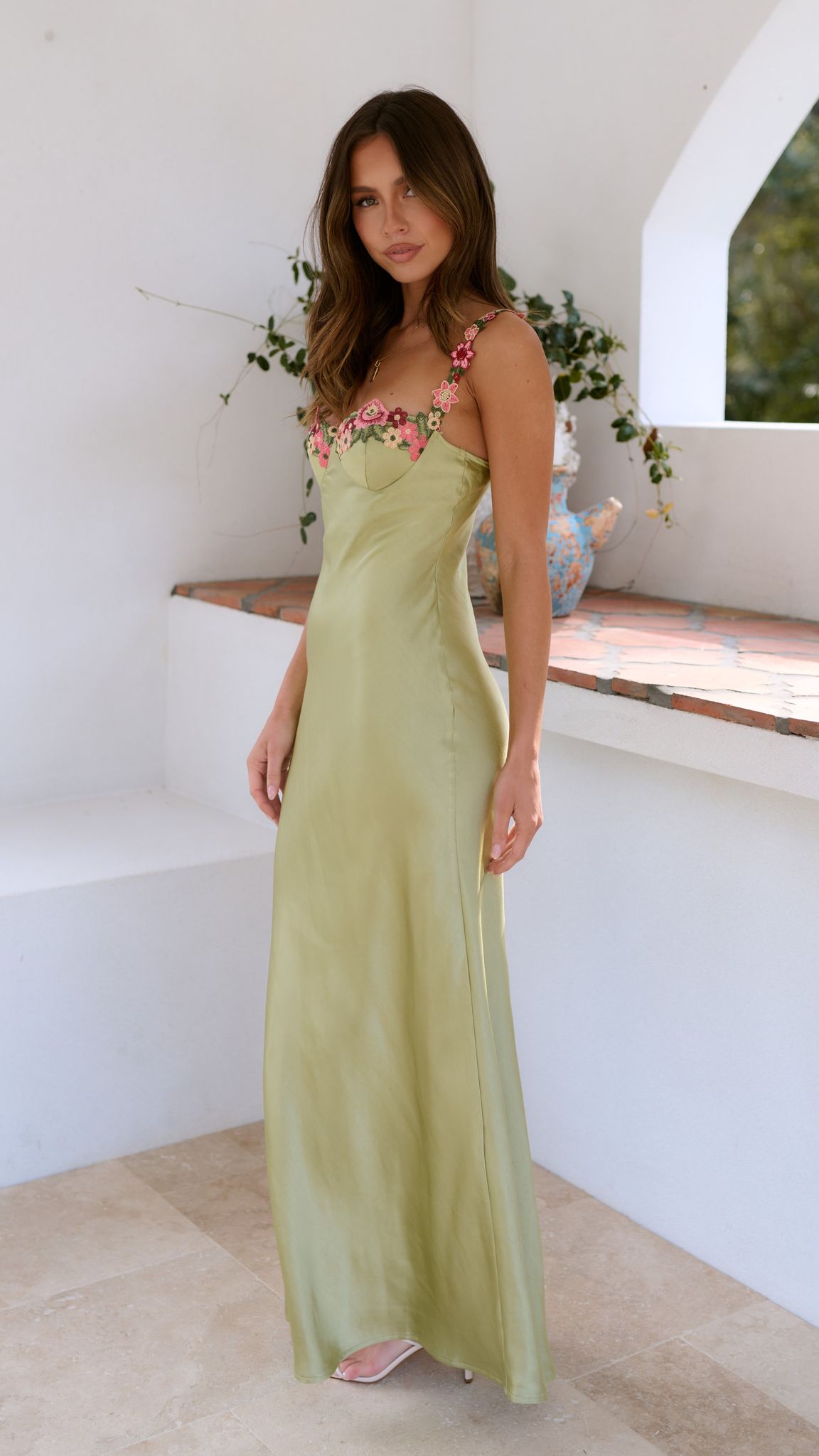 Caroline - Maxikleid mit Blumendetail