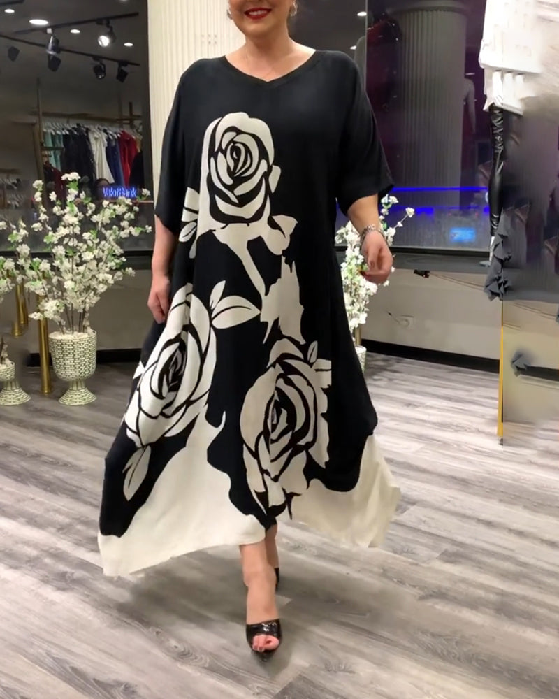 Freizeitkleid mit Rosendruck