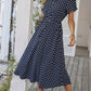 Chloe – a-linien-kleid mit polka-dot-print und v-ausschnitt